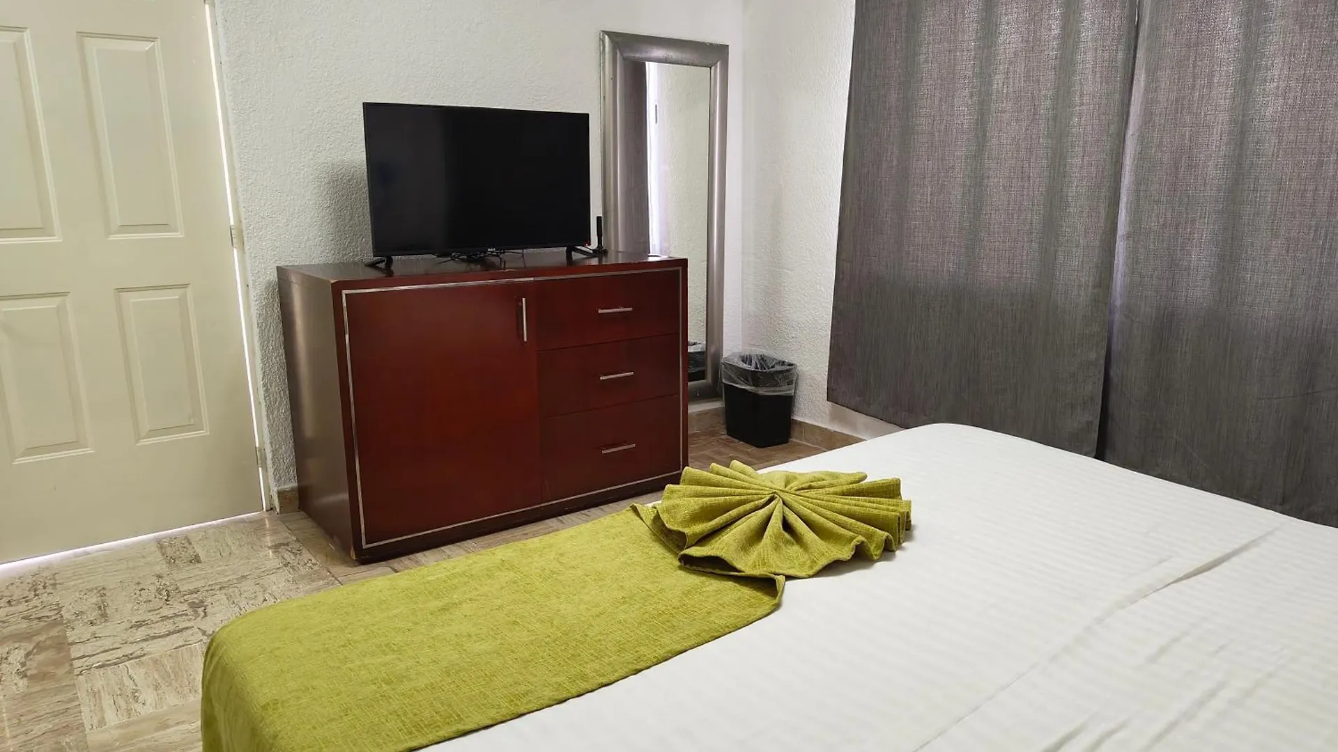 Pok Ta Pok 4 Hotel Cancun